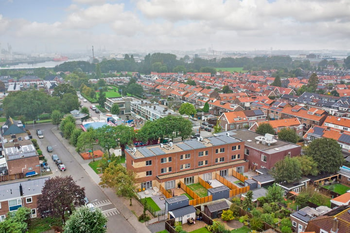 Bekijk foto 31 van Piet Struijkstraat 6