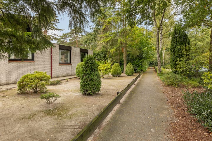 Photo 46 of Travertin 41