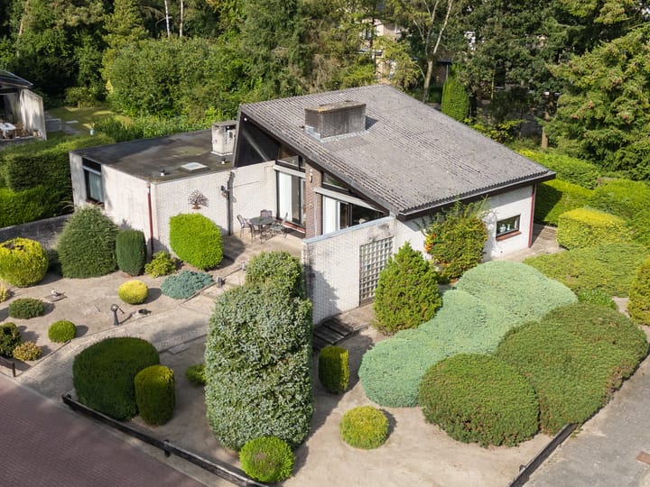 Photo 48 of Travertin 41