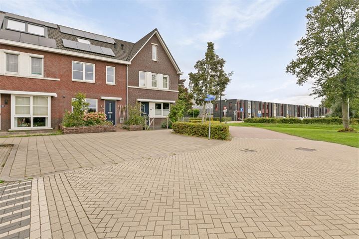 Bekijk foto 32 van Castiliëstraat 103