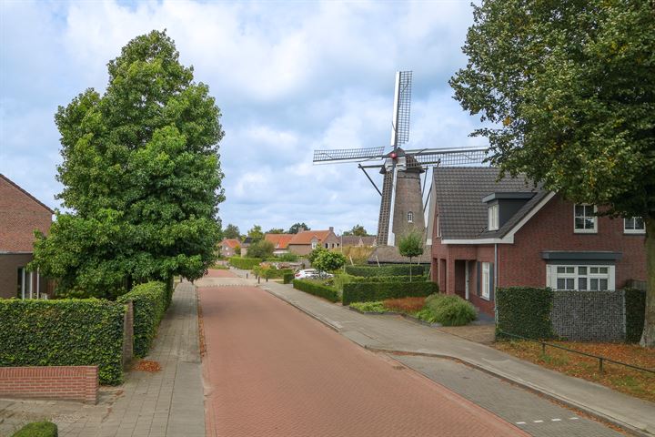 Bekijk foto 2 van Veldstraat 40