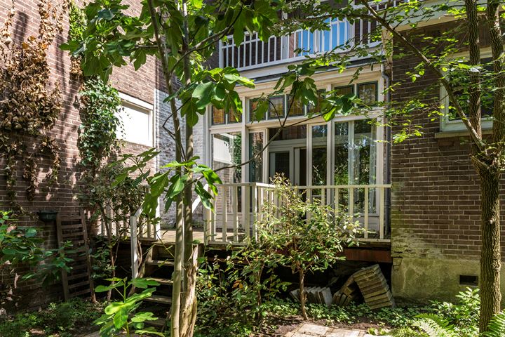 Bekijk foto 36 van Jacob Obrechtstraat 72-H