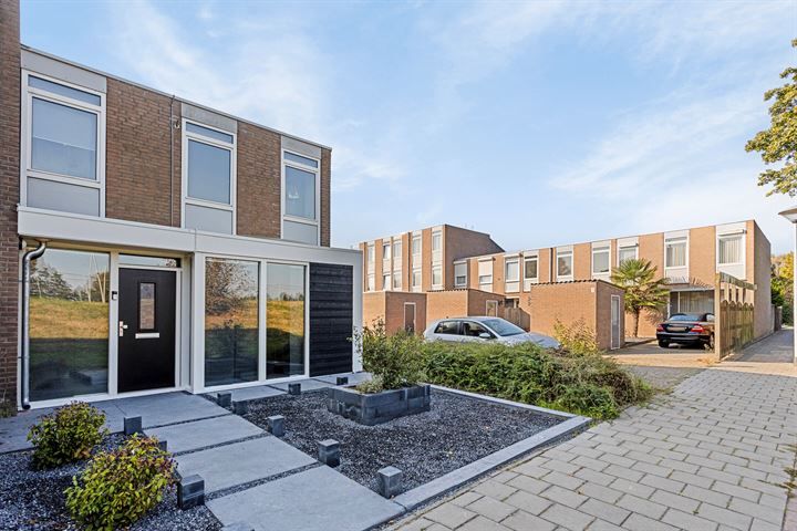 Bekijk foto 41 van Tarbotstraat 2