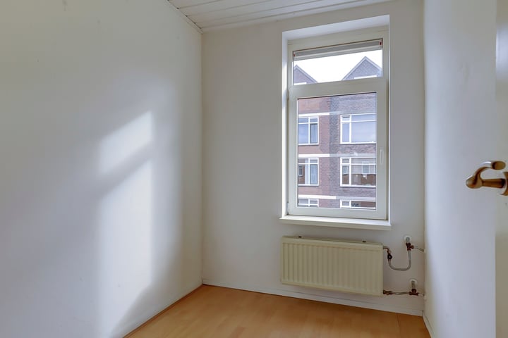 Bekijk foto 14 van Lisstraat 19-C