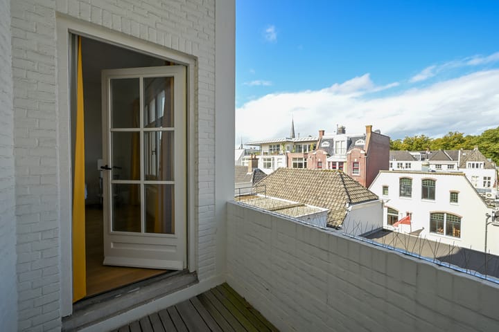 Foto 38 van Lange Vijverberg 20-D