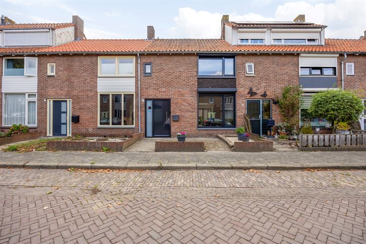 Bekijk foto 1 van Orchideestraat 8