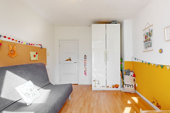 View photo 17 of Ohmstraat 78