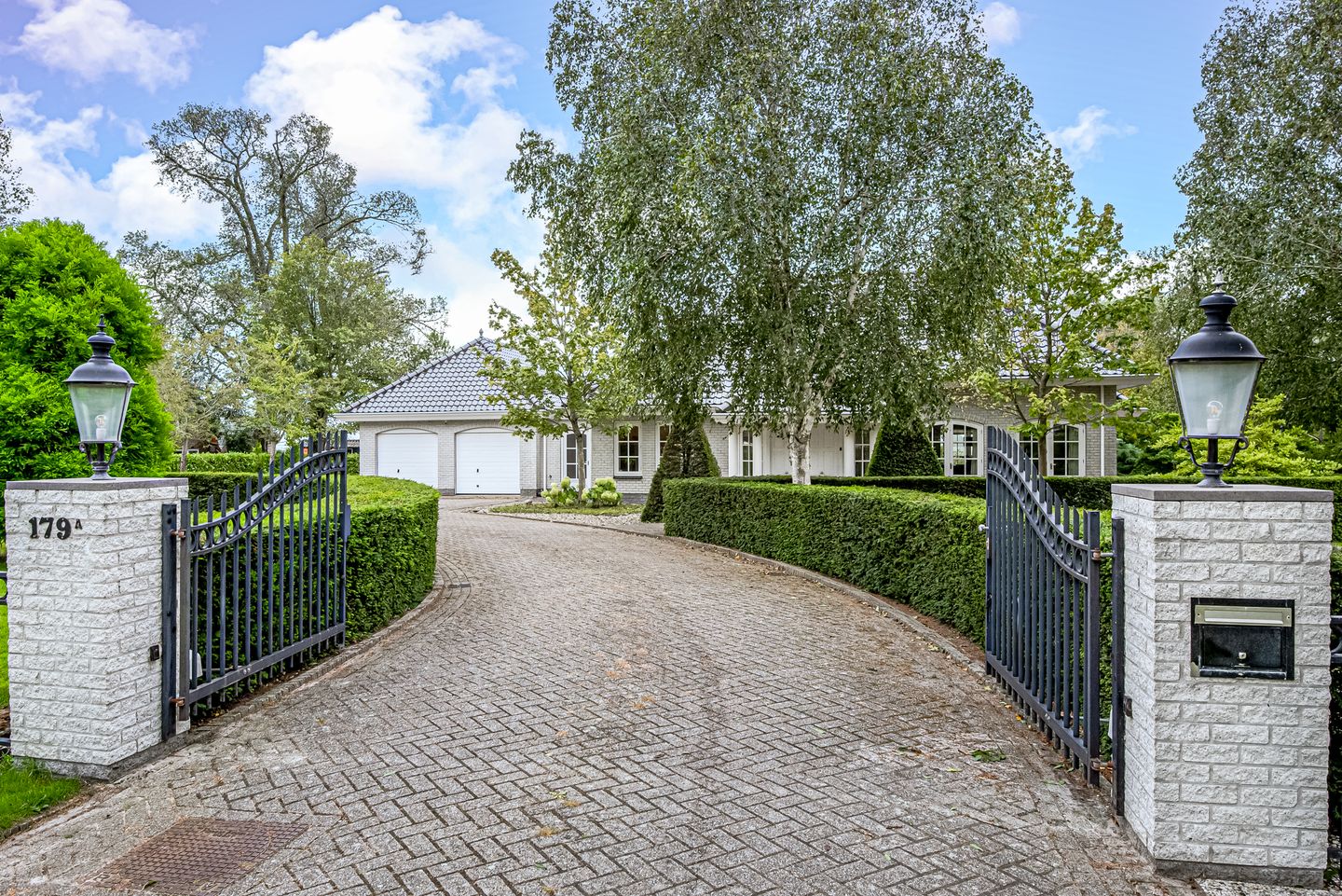 Foto 1 van Kleingouw 179-A