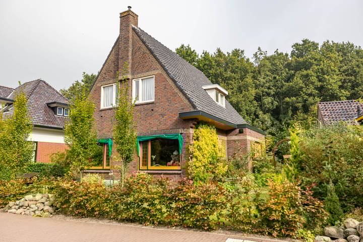 Foto 2 van Mernaweg 28