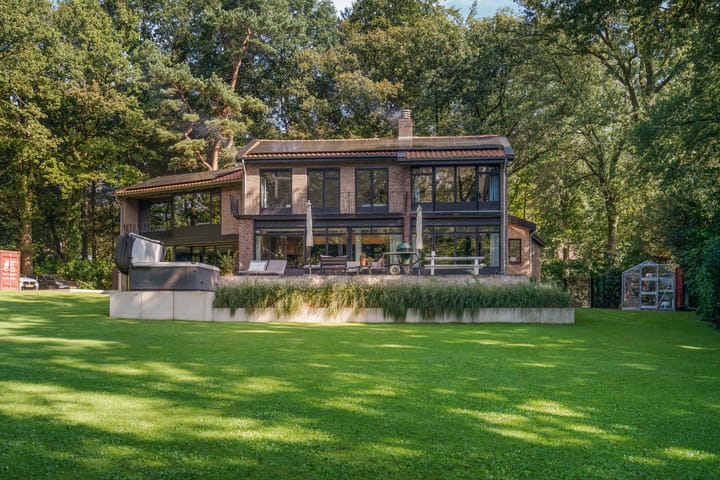 Foto 2 van Eleonoraweg 12