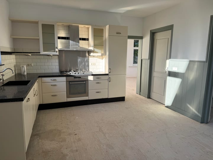 Photo 7 of Oosteinde 12