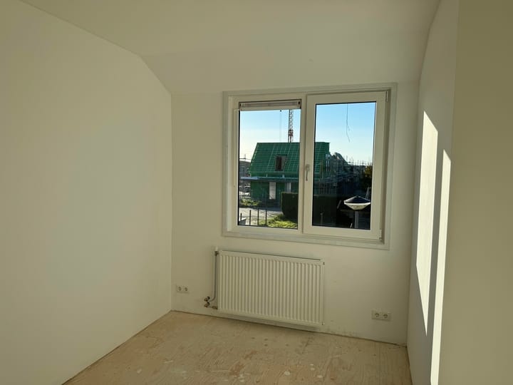 Photo 15 of Oosteinde 12