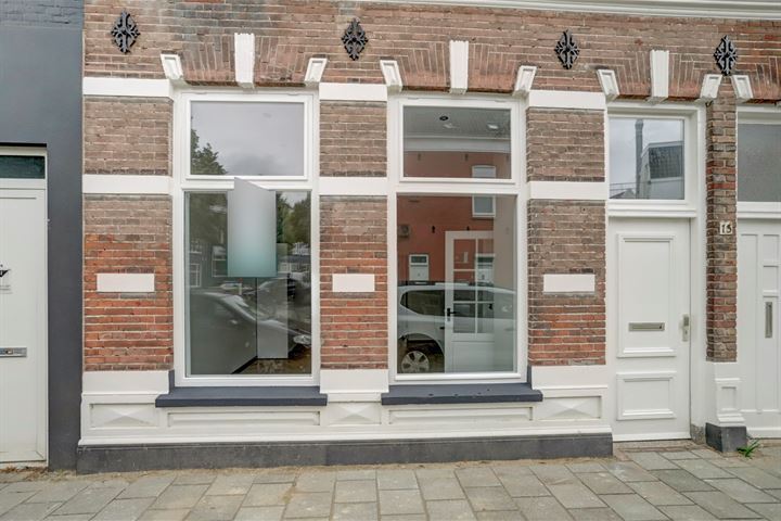 Bekijk foto 3 van Glacisstraat 13