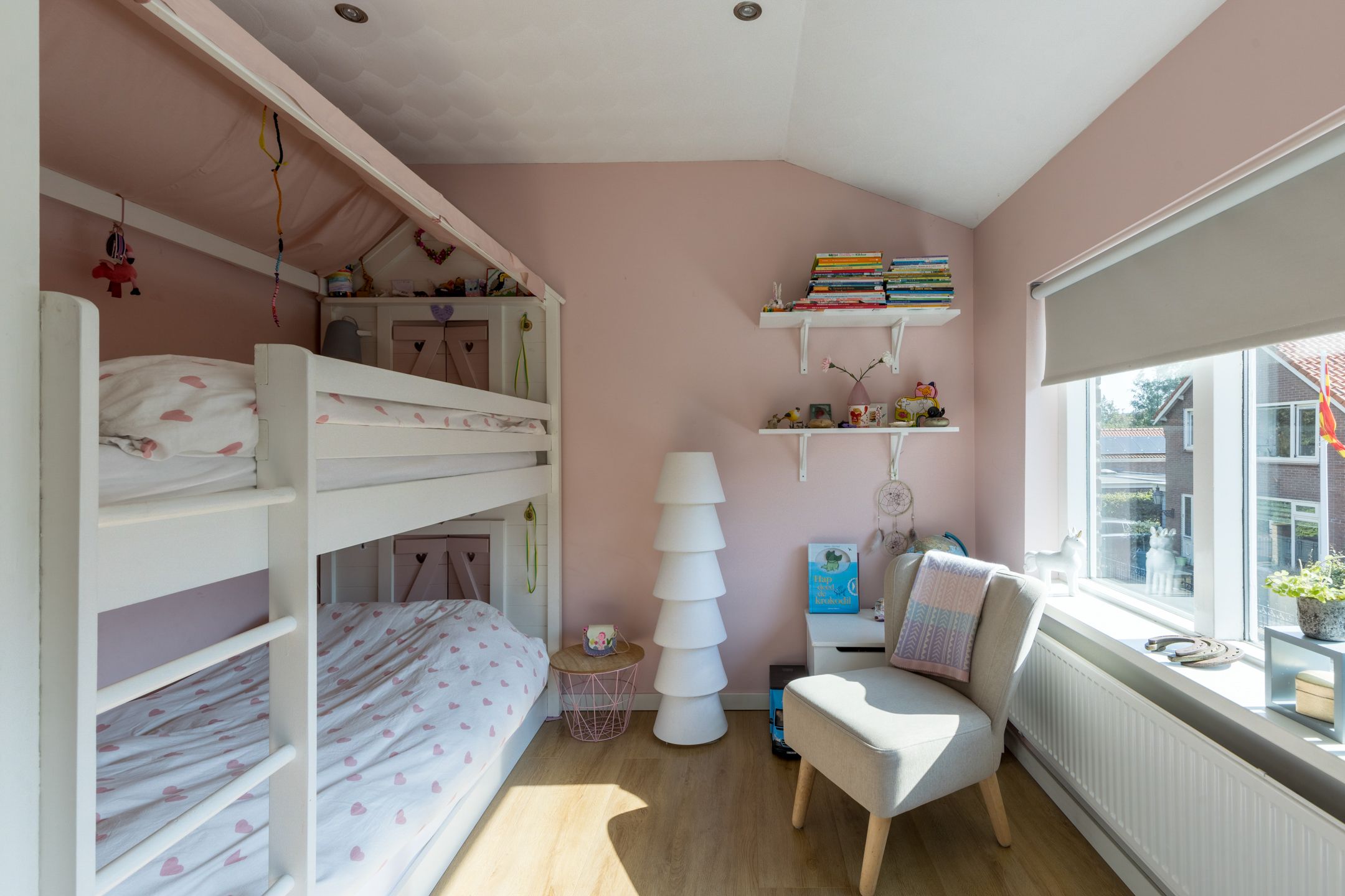 Foto 18 van Julianaweg 49