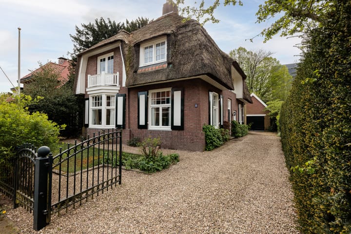 Foto 2 van Julianastraat 8