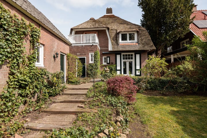 Foto 68 van Julianastraat 8