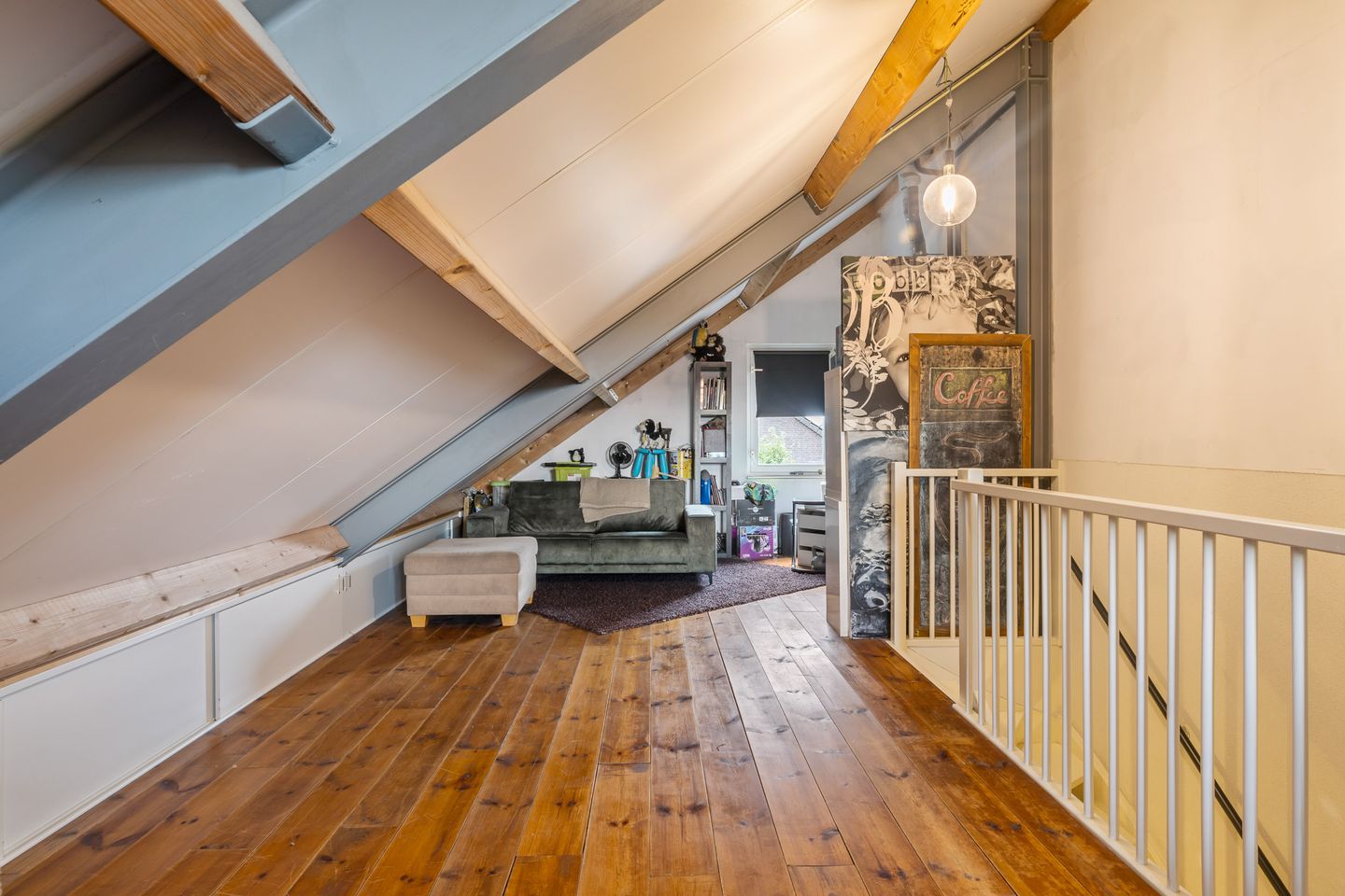 Photo 19 of Pinksterbloem 62