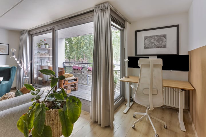 Foto 7 van van Berckelstraat 5