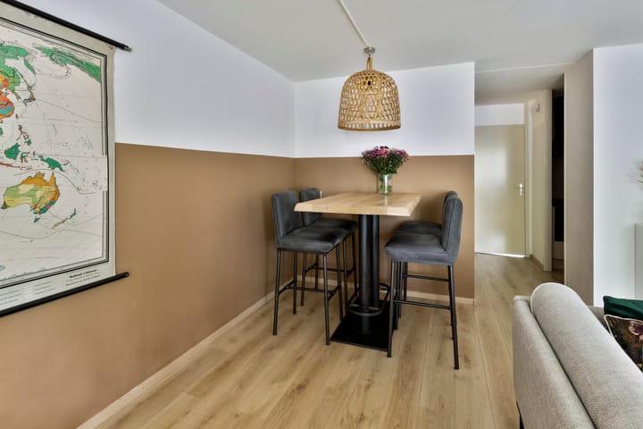 Foto 10 van van Berckelstraat 5