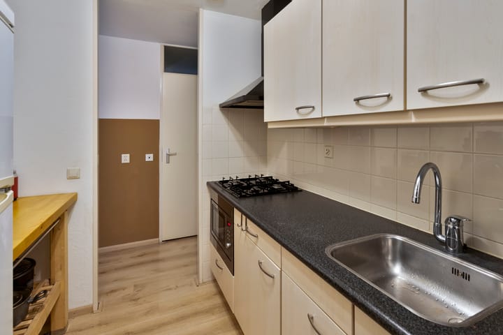 Foto 12 van van Berckelstraat 5