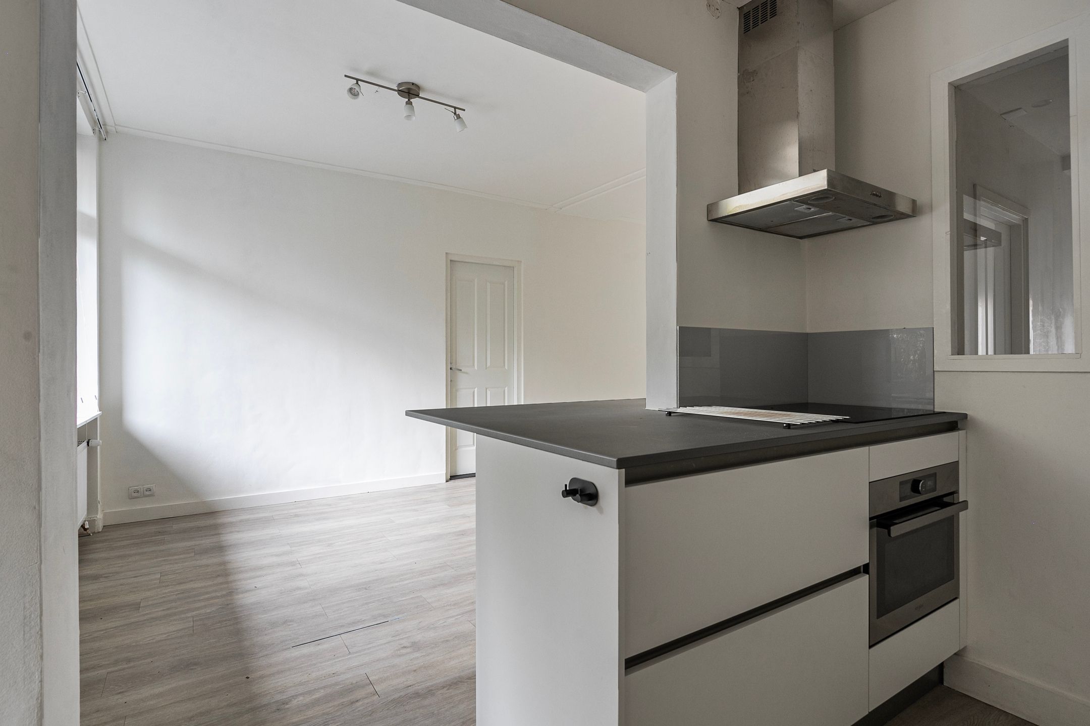 Foto 12 van Ambonstraat 28