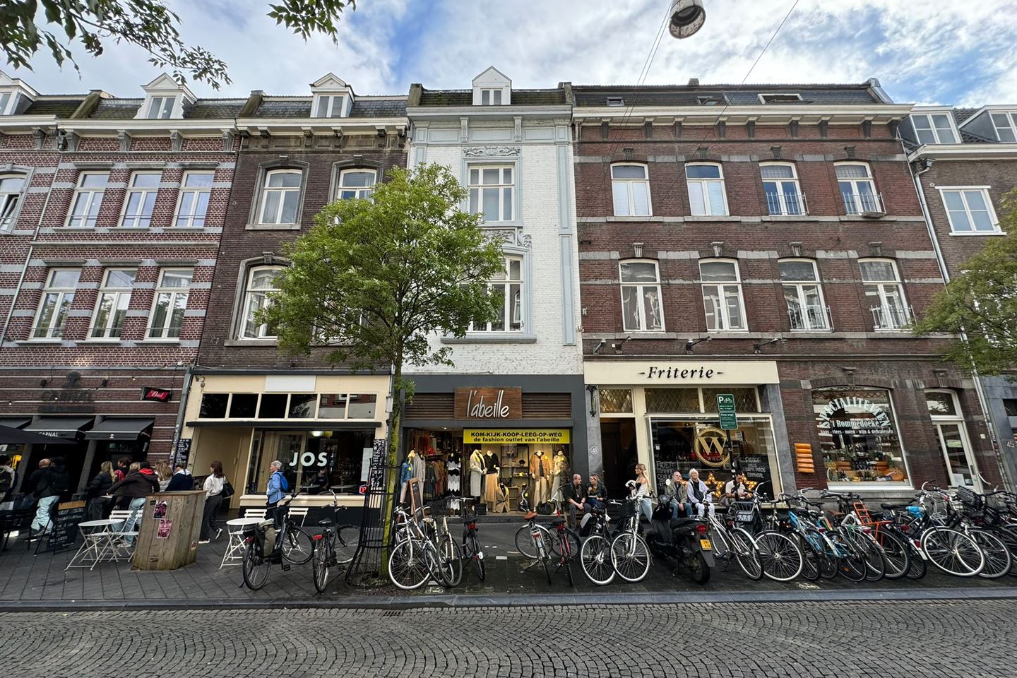 View photo 5 of Wycker Brugstraat 39