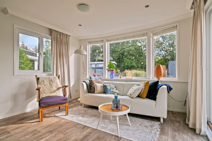 Photo 2 of Yn 'e Lijte 1-18