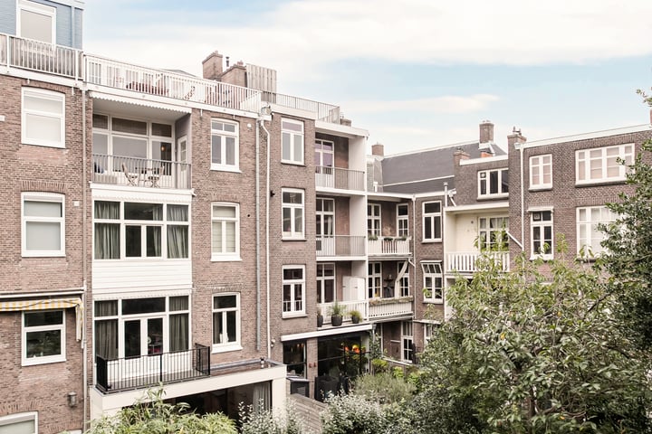 View photo 15 of Pieter de Hoochstraat 3-2