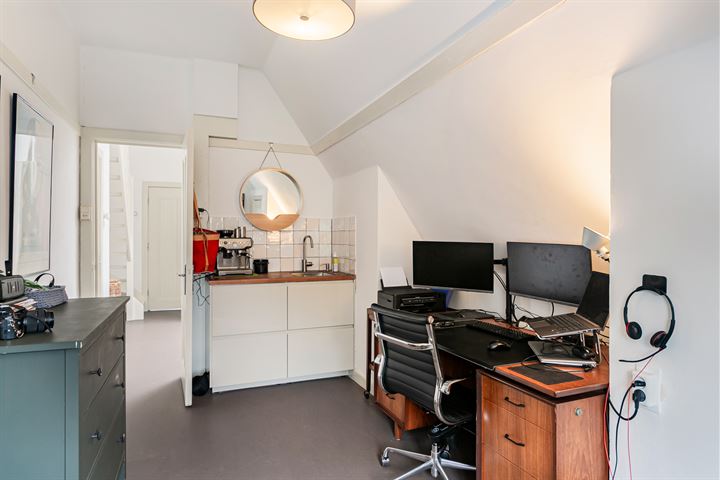 View photo 45 of Pieter de Hoochstraat 3-2