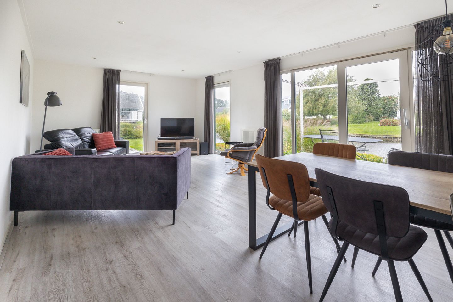 Foto 4 van Zuiderdwarsdijk 62