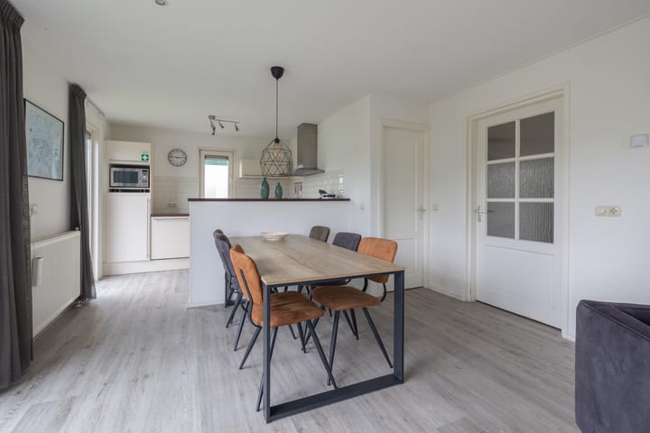 Foto 15 van Zuiderdwarsdijk 62