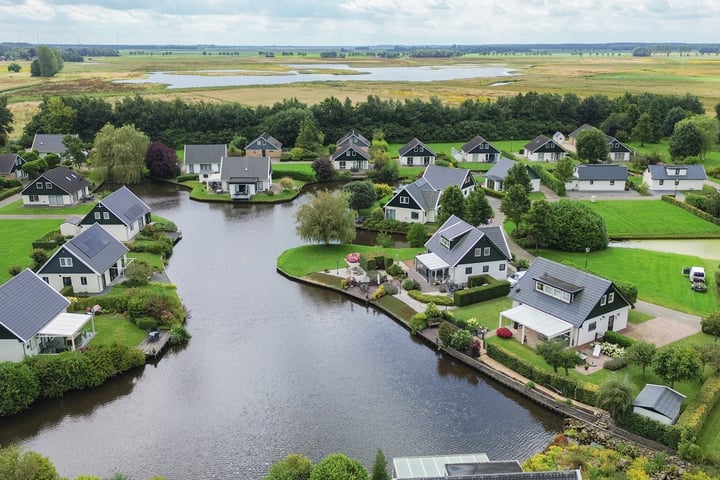 Bekijk foto 42 van Zuiderdwarsdijk 62