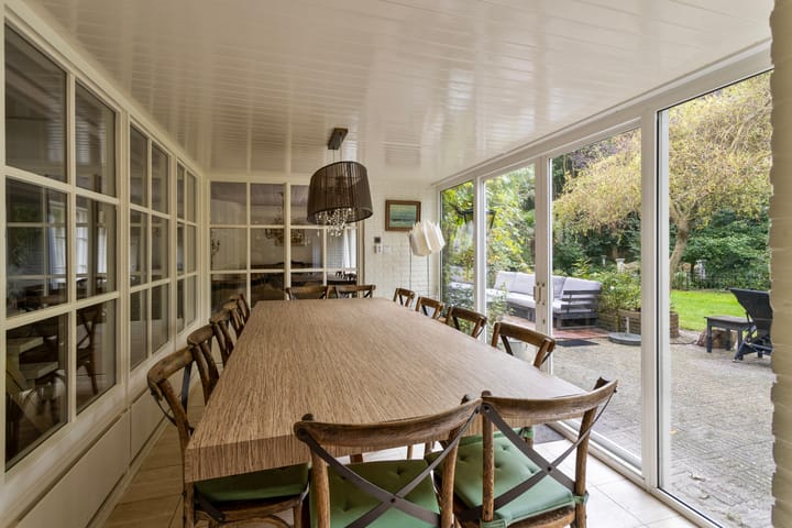 Foto 17 van Valkenisseweg 68.