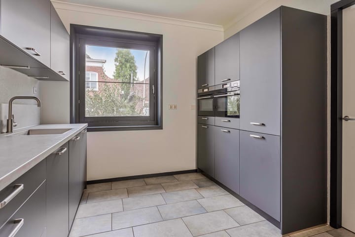 Foto 16 van Loeffstraat 11