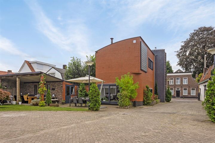 Bekijk foto 48 van Loeffstraat 11