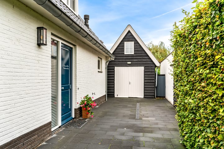 Photo 4 of Kerkstraat 1-A