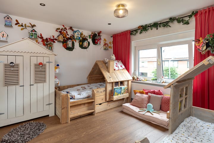 Foto 10 van Van Limburg Stirumstraat 29