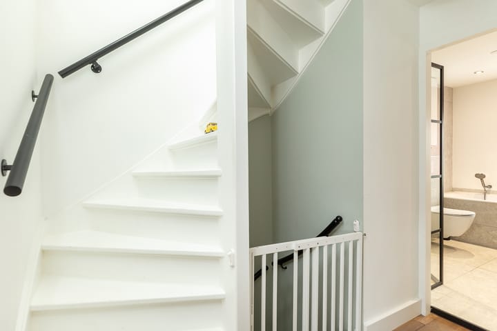 Foto 14 van Van Limburg Stirumstraat 29