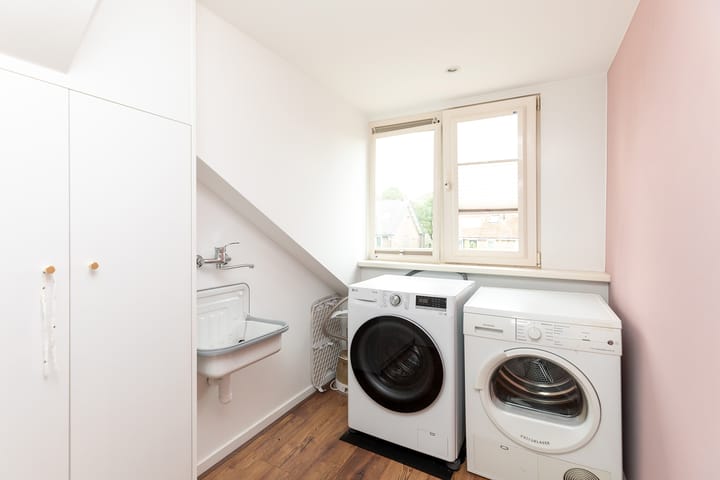 Foto 17 van Van Limburg Stirumstraat 29