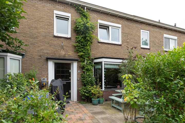 Foto 23 van Van Limburg Stirumstraat 29