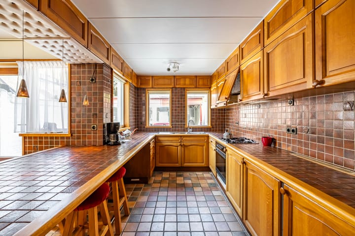 Foto 17 van Helper Kerkstraat 20