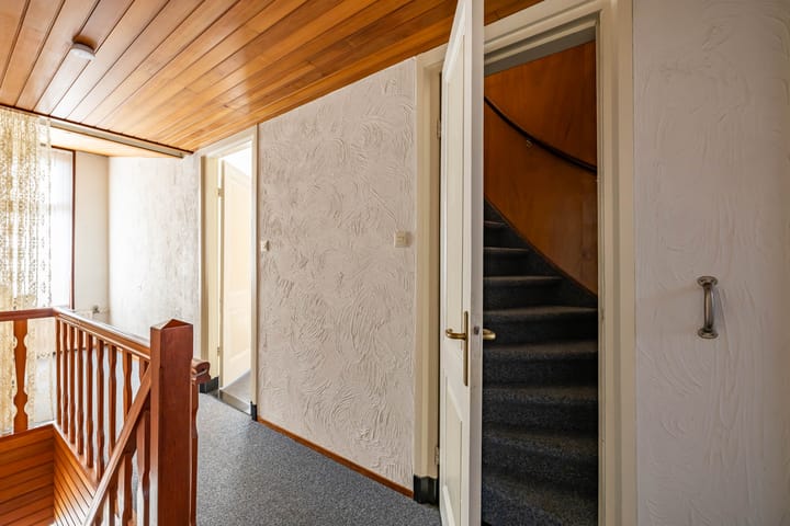 Foto 38 van Helper Kerkstraat 20