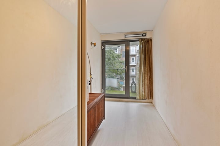 View photo 28 of Jacques Veltmanstraat 173