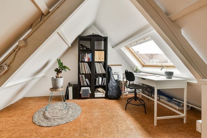 Foto 23 van Borneostraat 50