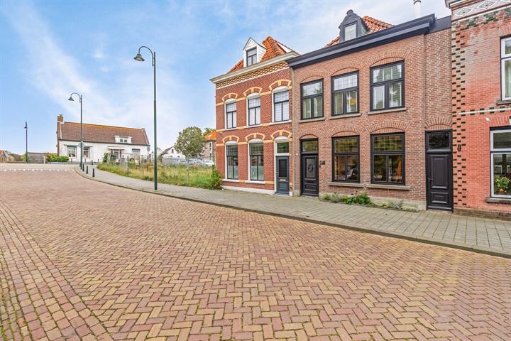 Bekijk foto 46 van Oostvoorstraat 5