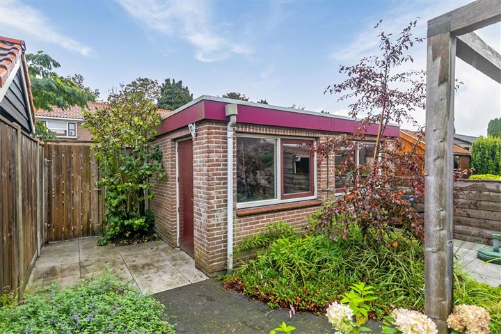 Bekijk foto 36 van Mastmakerstraat 9