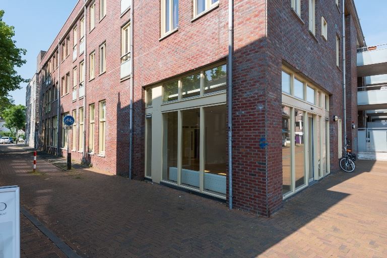 Bekijk foto 2 van Dr Huber Noodtstraat 22