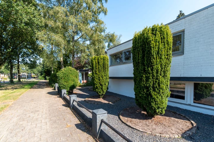 Foto 2 van De Ruyterstraat 6