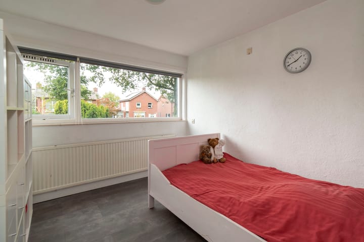 Foto 23 van De Ruyterstraat 6