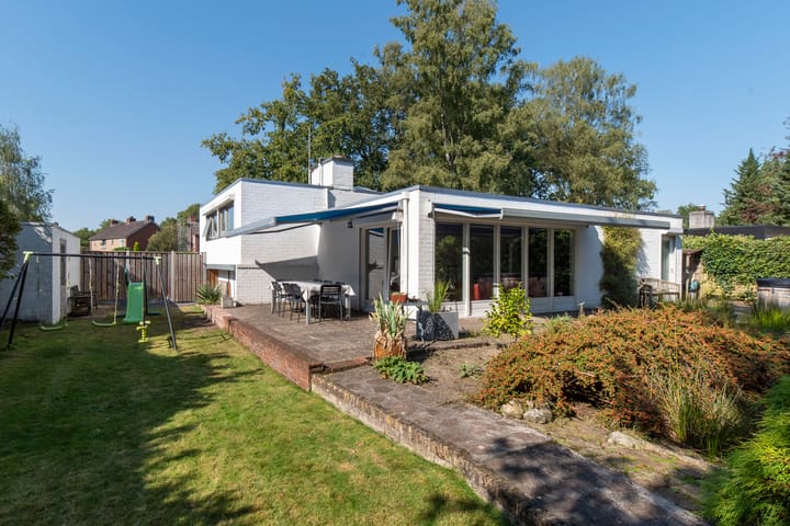 Foto 41 van De Ruyterstraat 6